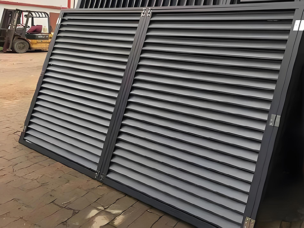 托喀依乡百叶窗