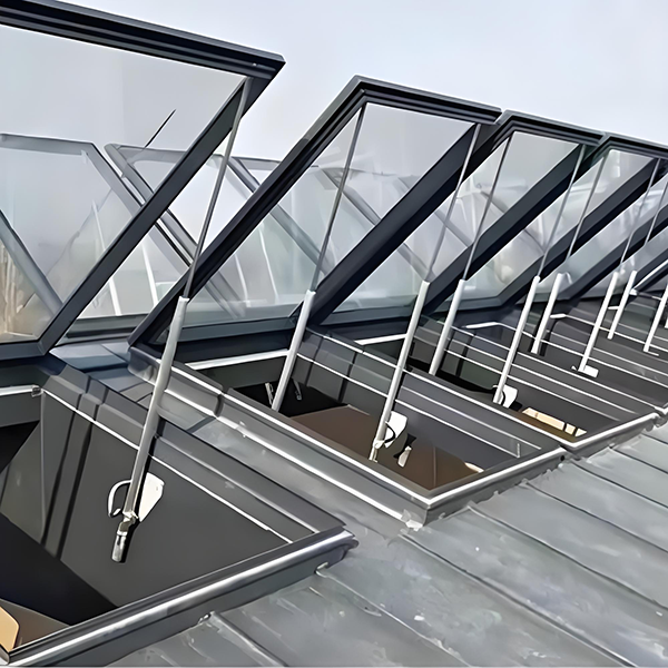 消防托喀依乡排烟窗