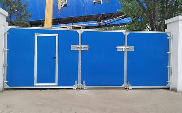 托喀依乡工业平开门