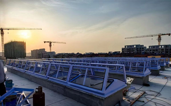 消防托喀依乡排烟窗工作原理